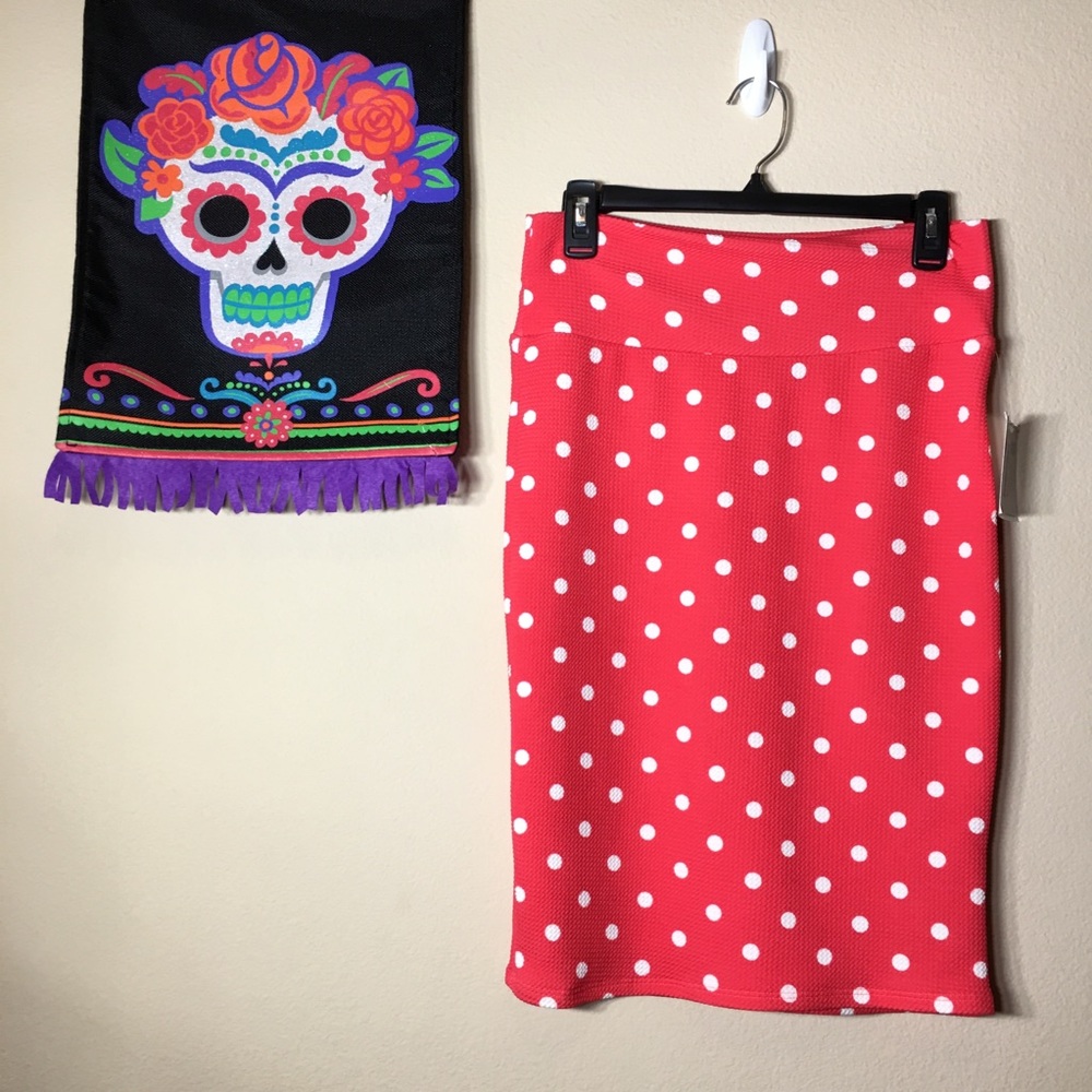 Lularoe Cassie pink polka dots